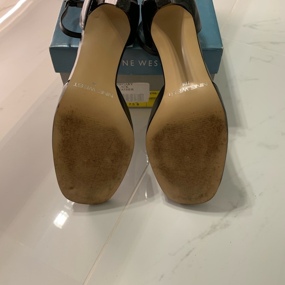Nine West black heels - Picture 3 of 7
